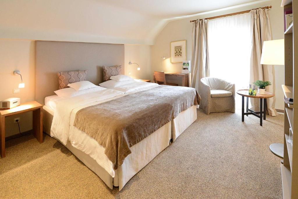 Romantik Hotel Jagdhaus Waldfrieden Bilsen Room photo